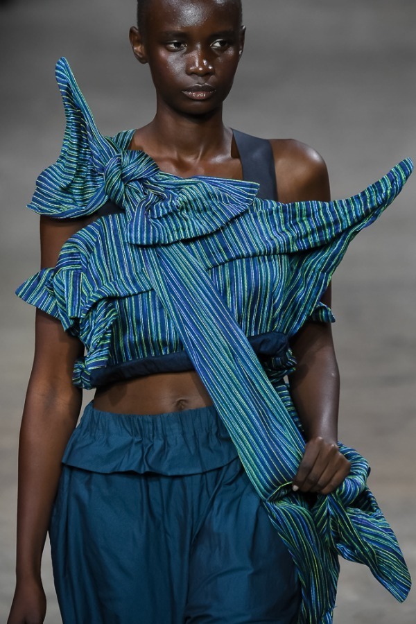 イッセイ ミヤケ(ISSEY MIYAKE) 2019年春夏ウィメンズコレクション  - 写真43