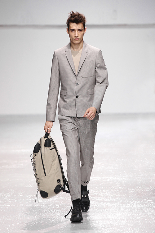 クリスヴァンアッシュ(KRISVANASSCHE) 2013年春夏メンズコレクション  - 写真32