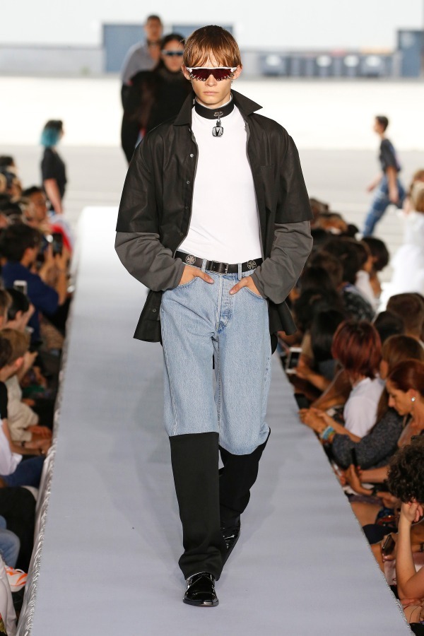 ヴェトモン(VETEMENTS) 2019年春夏メンズコレクション  - 写真33