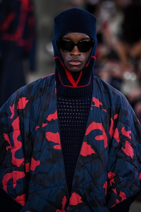 ヴァレンティノ(VALENTINO) 2019年プレフォールメンズコレクション  - 写真22