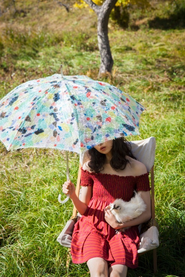 コシラエルの19年春夏新作傘「シークエンス」繊細な花柄＆人形柄の晴雨兼用傘など｜写真7