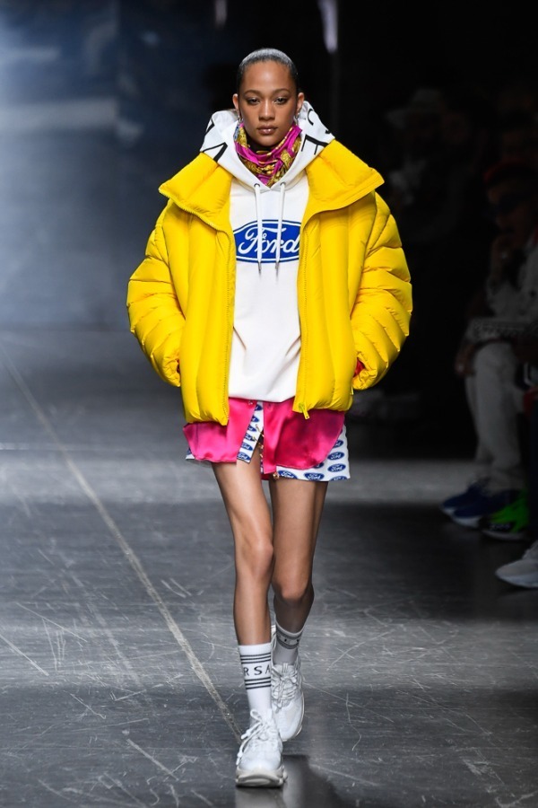 ヴェルサーチェ(VERSACE) 2019-20年秋冬メンズコレクション  - 写真57