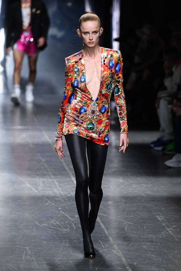 ヴェルサーチェ(VERSACE) 2019-20年秋冬メンズコレクション  - 写真73