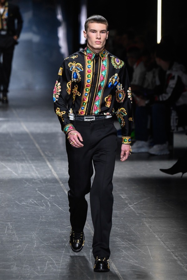 ヴェルサーチェ(VERSACE) 2019-20年秋冬メンズコレクション  - 写真80