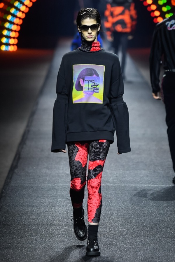 マルセロ・ブロン カウンティ・オブ・ミラン(MARCELO BURLON COUNTY OF MILAN) 2019-20年秋冬ウィメンズ&メンズコレクション  - 写真31