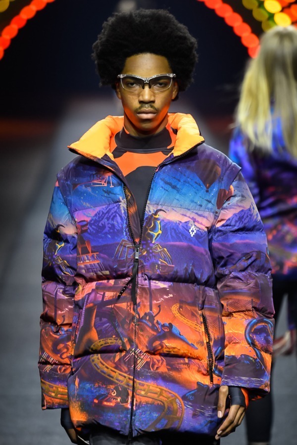 マルセロ・ブロン カウンティ・オブ・ミラン(MARCELO BURLON COUNTY OF MILAN) 2019-20年秋冬ウィメンズ&メンズコレクション  - 写真55