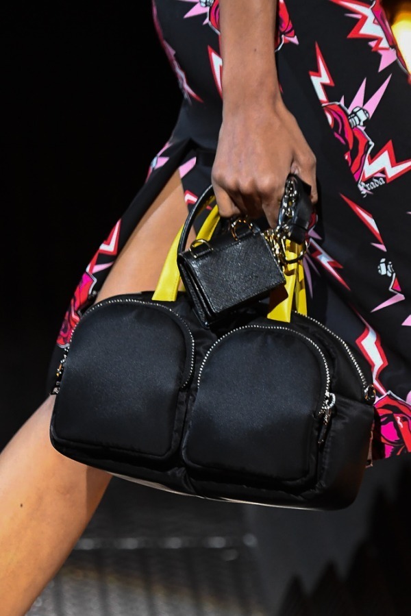 プラダ(PRADA) 2019-20年秋冬ウィメンズコレクション  - 写真12