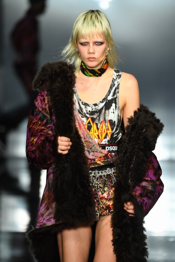 ディースクエアード(DSQUARED2) 2019-20年秋冬ウィメンズコレクション  - 写真22