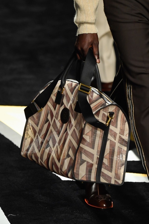 フェンディ(FENDI) 2019-20年秋冬メンズコレクション  - 写真22