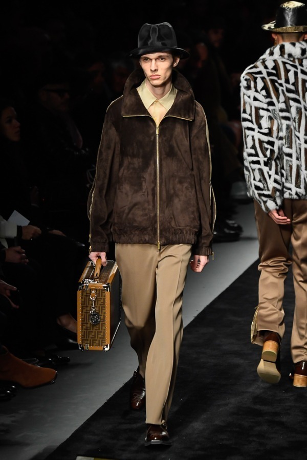 フェンディ(FENDI) 2019-20年秋冬メンズコレクション  - 写真27