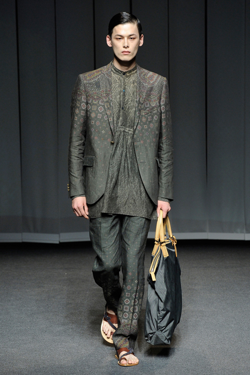 エトロ(ETRO) 2013年春夏コレクション - ペイズリーの再解釈で生まれたリラックスエレガンス｜写真22