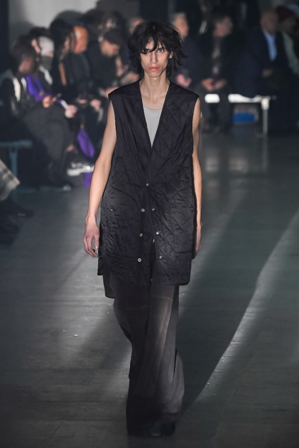 リック・オウエンス(Rick Owens) 2019-20年秋冬メンズコレクション  - 写真1