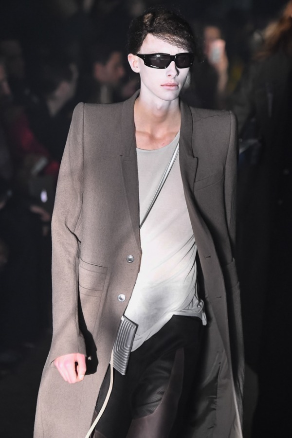 リック・オウエンス(Rick Owens) 2019-20年秋冬メンズコレクション  - 写真26