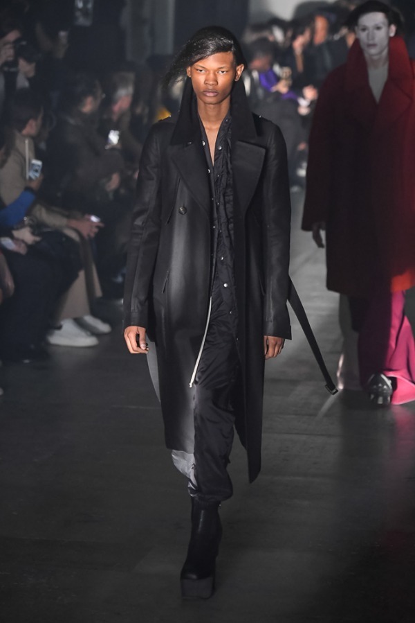 リック・オウエンス(Rick Owens) 2019-20年秋冬メンズコレクション  - 写真31