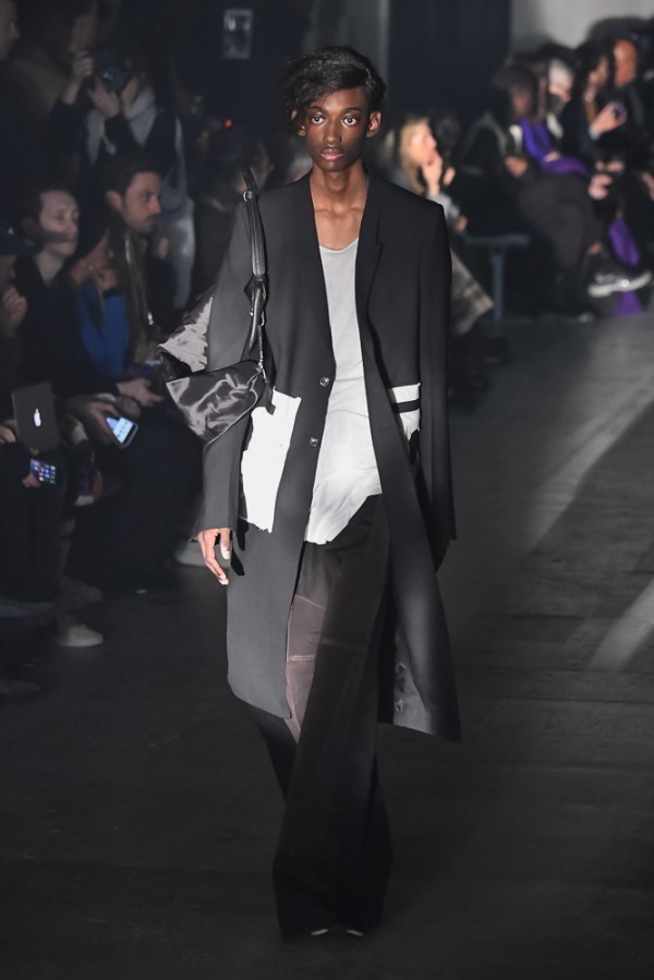 リック・オウエンス(Rick Owens) 2019-20年秋冬メンズコレクション  - 写真43