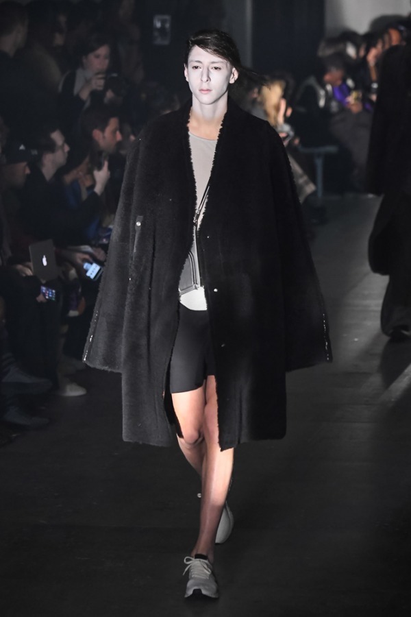 リック・オウエンス(Rick Owens) 2019-20年秋冬メンズコレクション  - 写真50