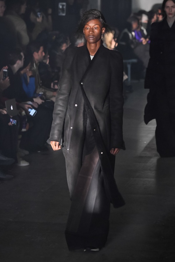 リック・オウエンス(Rick Owens) 2019-20年秋冬メンズコレクション  - 写真52