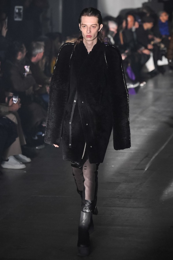 リック・オウエンス(Rick Owens) 2019-20年秋冬メンズコレクション  - 写真58