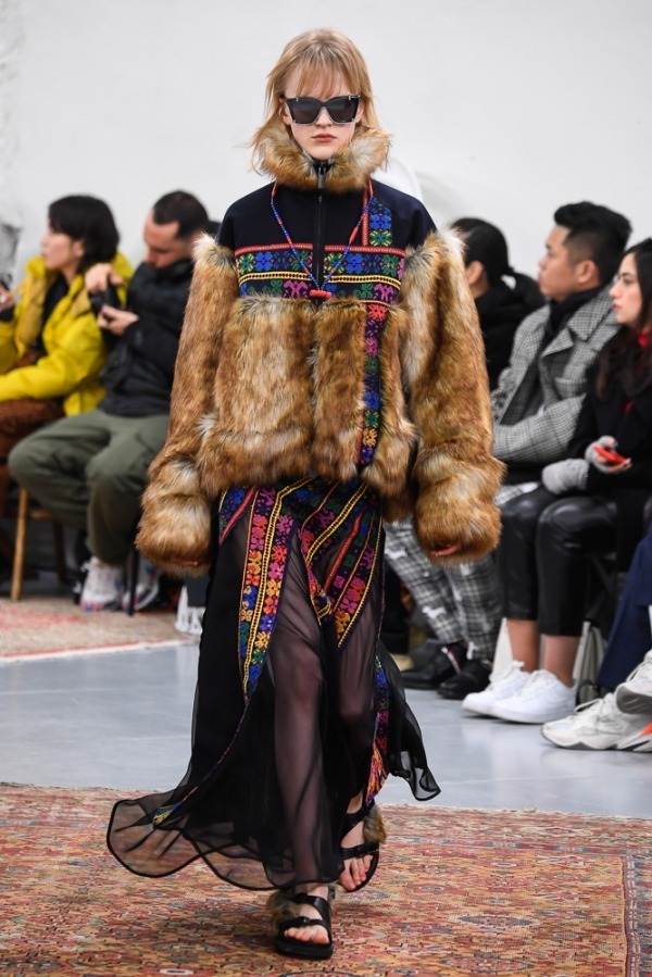 sacai 2019年プレフォールコレクション、“メルティングポット”の概念をハイブリッドで表現｜写真31