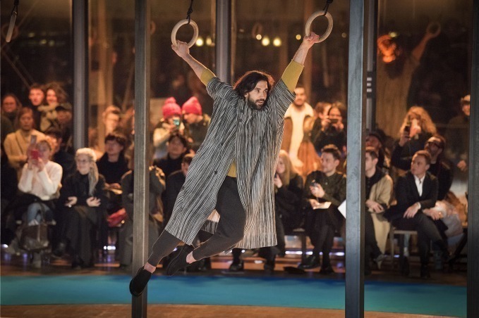 オム プリッセ イッセイ ミヤケ(HOMME PLISSÉ ISSEY MIYAKE) 2019-20年秋冬メンズコレクション  - 写真11