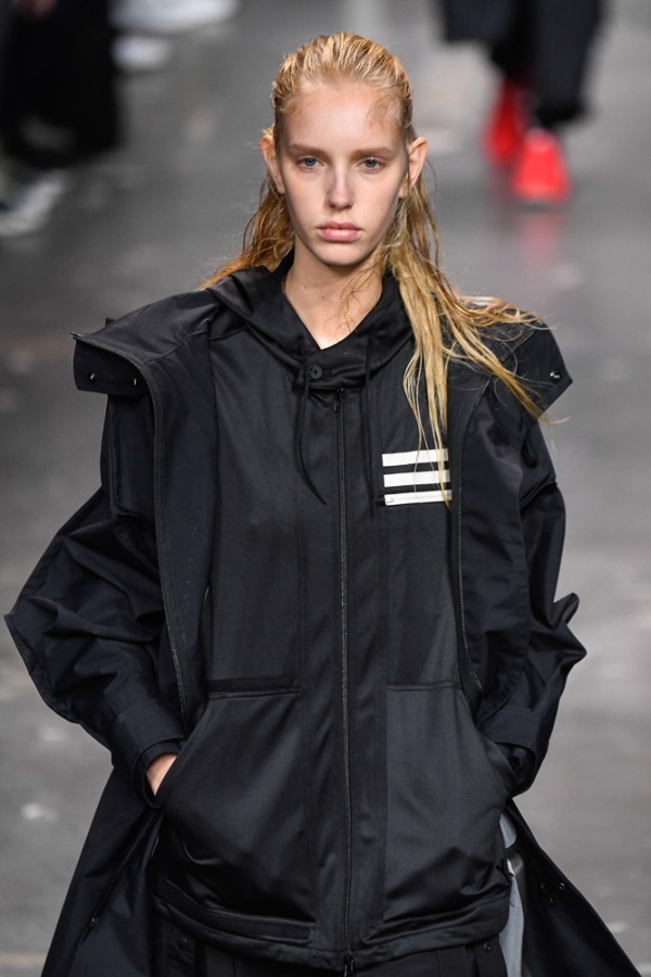 ワイスリー(Y-3) 2019-20年秋冬ウィメンズコレクション  - 写真2