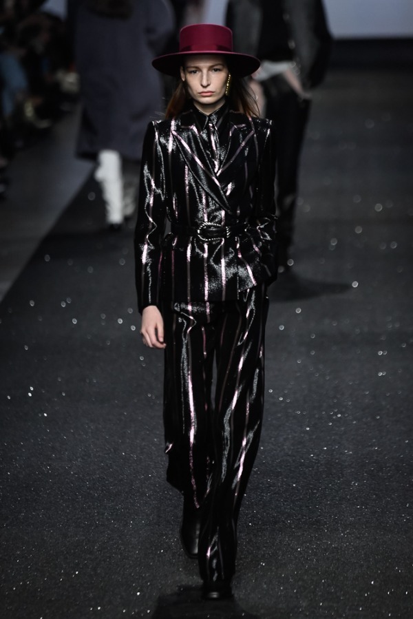 アルベルタ フェレッティ(ALBERTA FERRETTI) 2019-20年秋冬ウィメンズコレクション  - 写真32