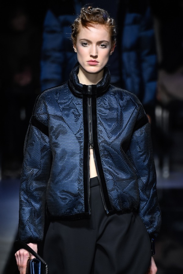 ジョルジオ アルマーニ(Giorgio Armani) 2019-20年秋冬ウィメンズコレクション  - 写真16