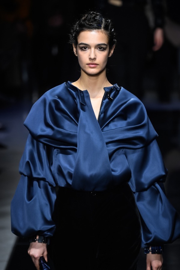 ジョルジオ アルマーニ(Giorgio Armani) 2019-20年秋冬ウィメンズコレクション  - 写真33