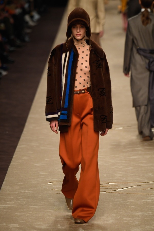 フェンディ(FENDI) 2019-20年秋冬ウィメンズコレクション  - 写真14