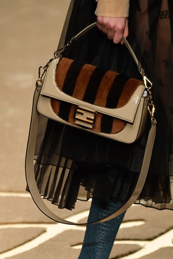 フェンディ(FENDI) 2019-20年秋冬ウィメンズコレクション  - 写真22