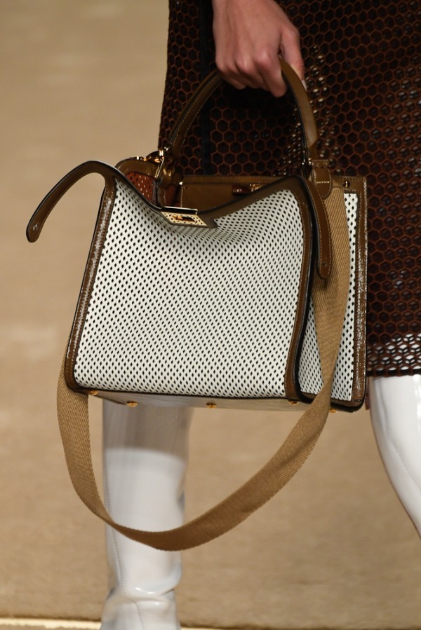 フェンディ(FENDI) 2019-20年秋冬ウィメンズコレクション  - 写真38