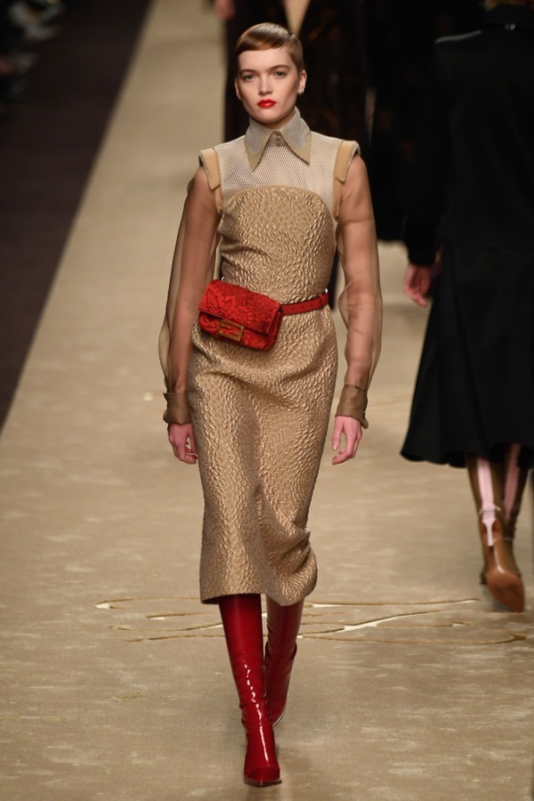 フェンディ(FENDI) 2019-20年秋冬ウィメンズコレクション  - 写真55