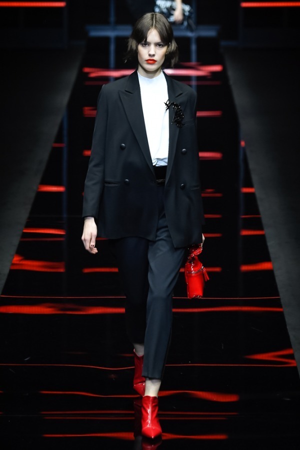 エンポリオ アルマーニ(EMPORIO ARMANI) 2019-20年秋冬ウィメンズコレクション  - 写真31