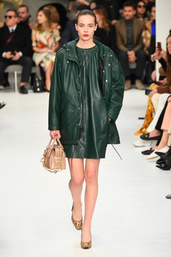 トッズ(TOD'S) 2019-20年秋冬ウィメンズコレクション  - 写真22