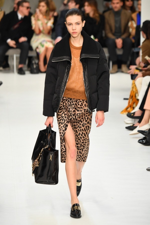 トッズ(TOD'S) 2019-20年秋冬ウィメンズコレクション  - 写真35