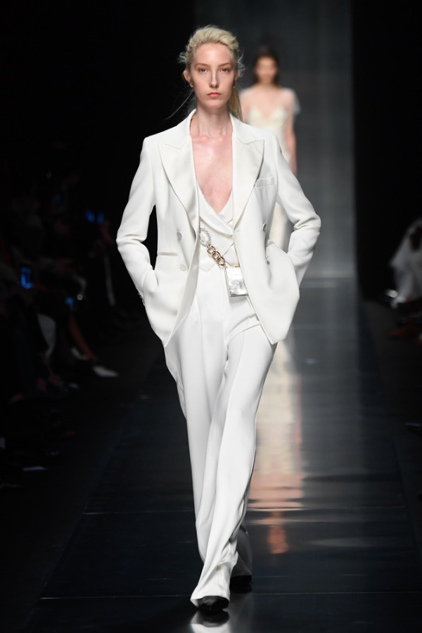 エルマンノ シェルヴィーノ(ERMANNO SCERVINO) 2019-20年秋冬ウィメンズコレクション  - 写真47