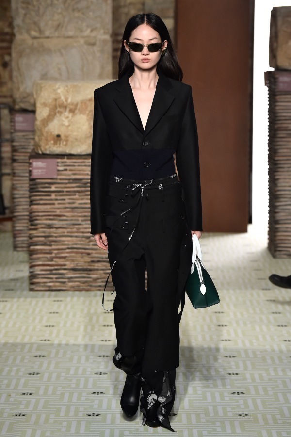 ランバン(LANVIN) 2019-20年秋冬ウィメンズ&メンズコレクション  - 写真22