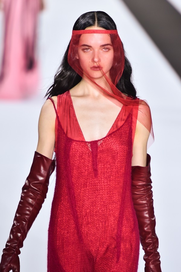 アン ドゥムルメステール(ANN DEMEULEMEESTER) 2019-20年秋冬ウィメンズコレクション  - 写真4