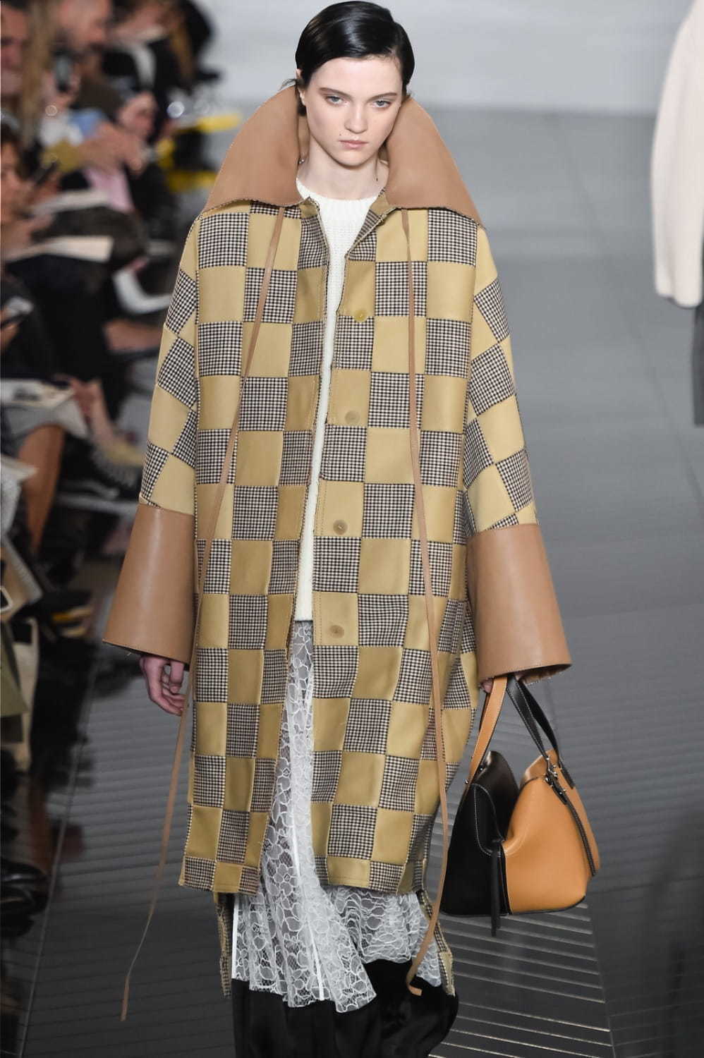 ロエベ(LOEWE) 2019-20年秋冬ウィメンズコレクション  - 写真40