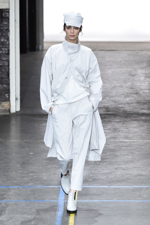 イッセイ ミヤケ(ISSEY MIYAKE) 2019-20年秋冬ウィメンズコレクション  - 写真25