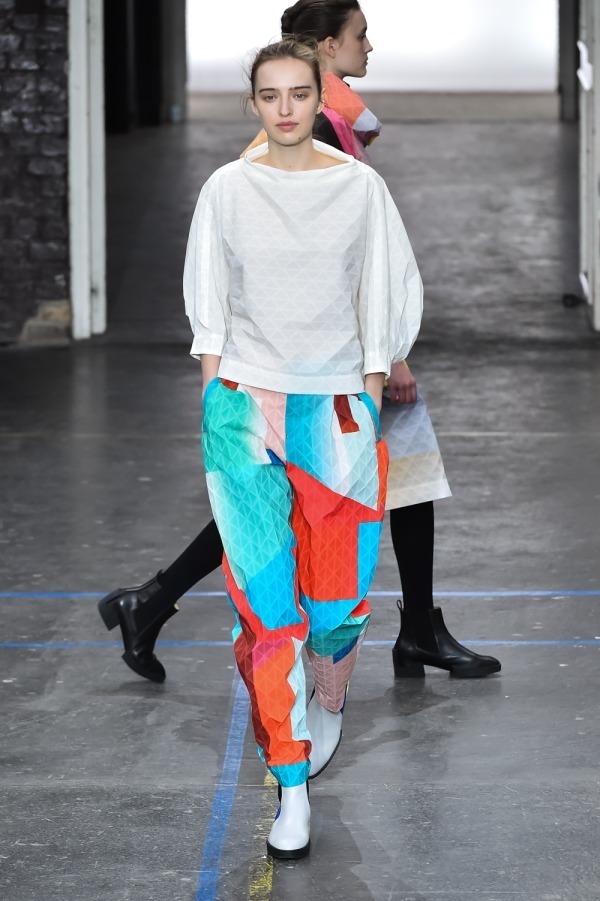 イッセイ ミヤケ(ISSEY MIYAKE) 2019-20年秋冬ウィメンズコレクション  - 写真34