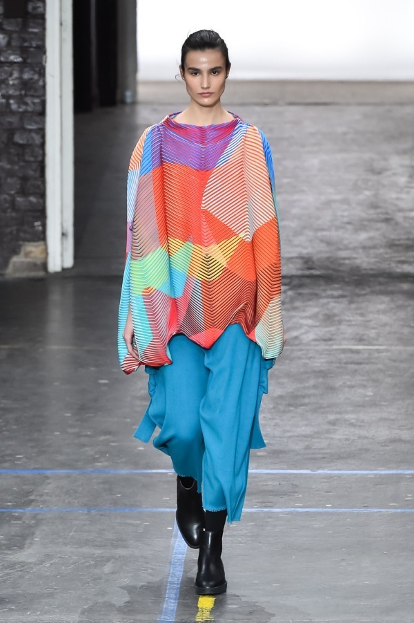 イッセイ ミヤケ(ISSEY MIYAKE) 2019-20年秋冬ウィメンズコレクション  - 写真37