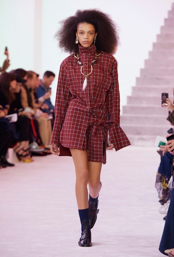 クロエ(Chloé) 2019-20年秋冬ウィメンズコレクション  - 写真2