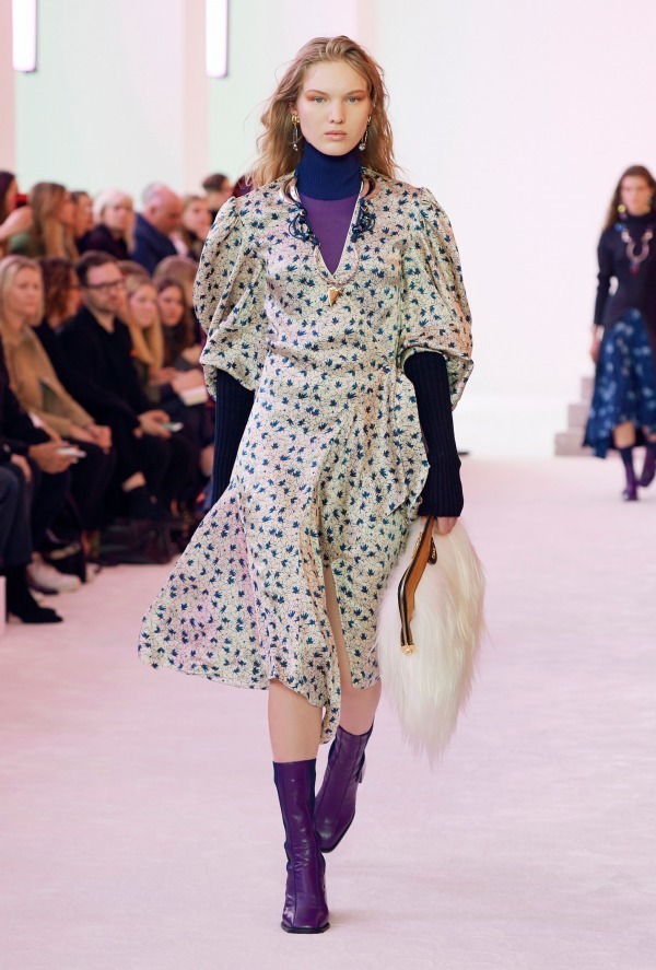 クロエ(Chloé) 2019-20年秋冬ウィメンズコレクション  - 写真42