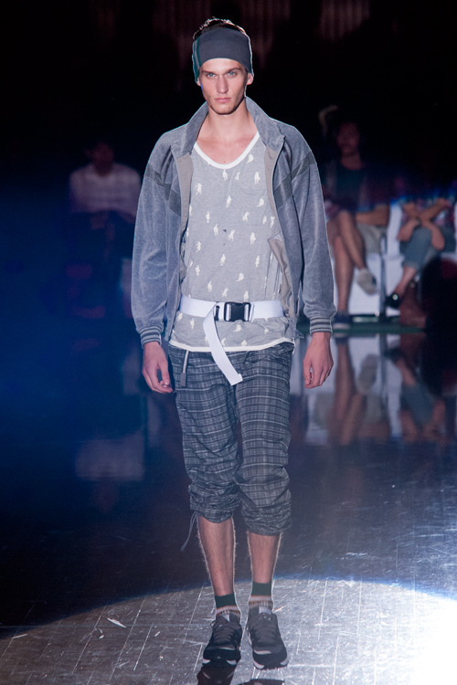 ホワイトマウンテニアリング(White Mountaineering) 2013年春夏メンズコレクション  - 写真21