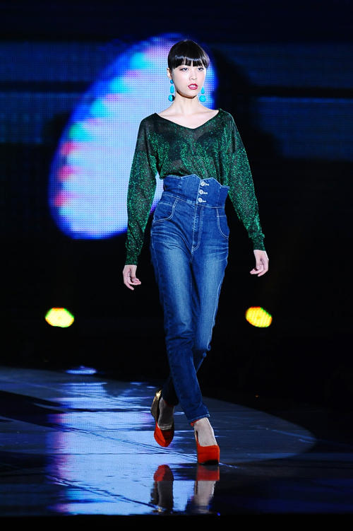 東京ランウェイ 2012A/W 2ndステージ - EMODAなどの人気ブランド、ベッキーや小島よしおも出演｜写真114