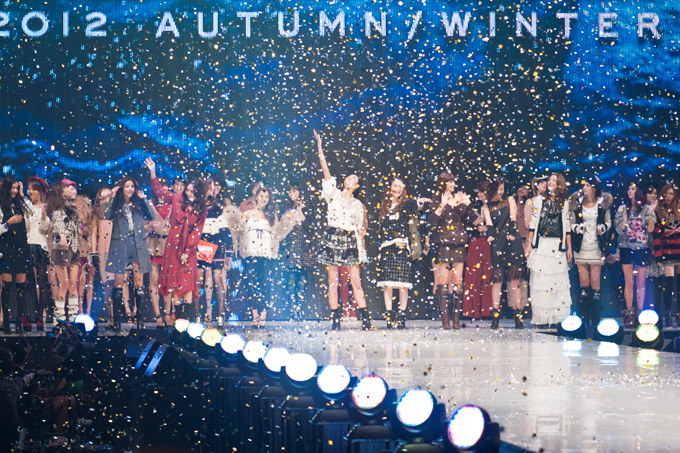 東京ランウェイ 2012A/W - フィナーレでマスターマインド・ジャパンがショーを開催｜写真49