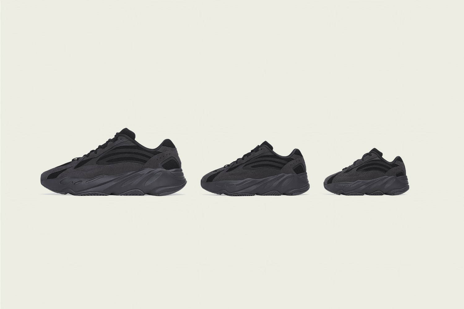 アディダス(adidas) YEEZY BOOST 700 V2｜写真3