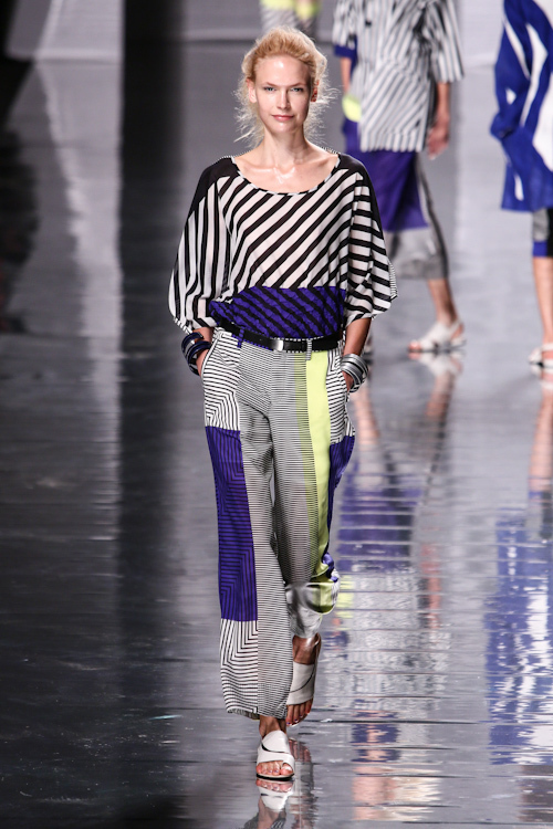 イッセイ ミヤケ(ISSEY MIYAKE) 2013年春夏ウィメンズコレクション  - 写真52