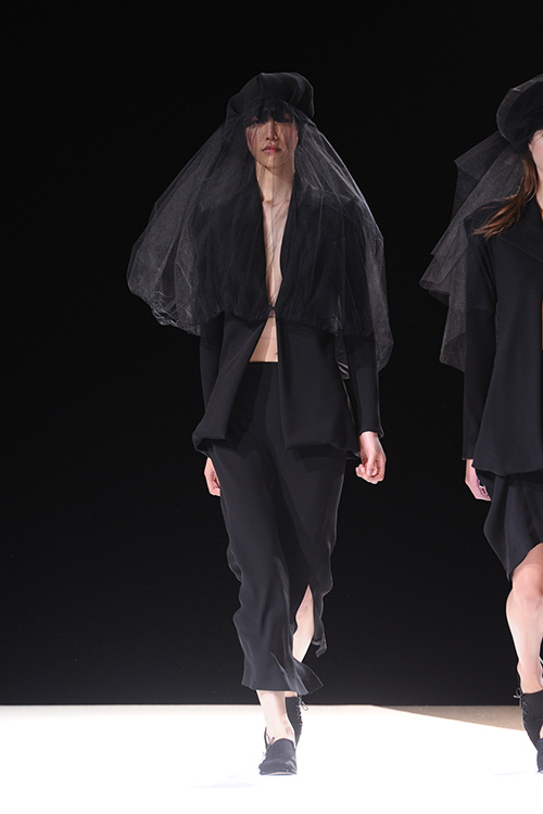 ヨウジヤマモト(Yohji Yamamoto) 2013年春夏ウィメンズコレクション シルエット - 写真22